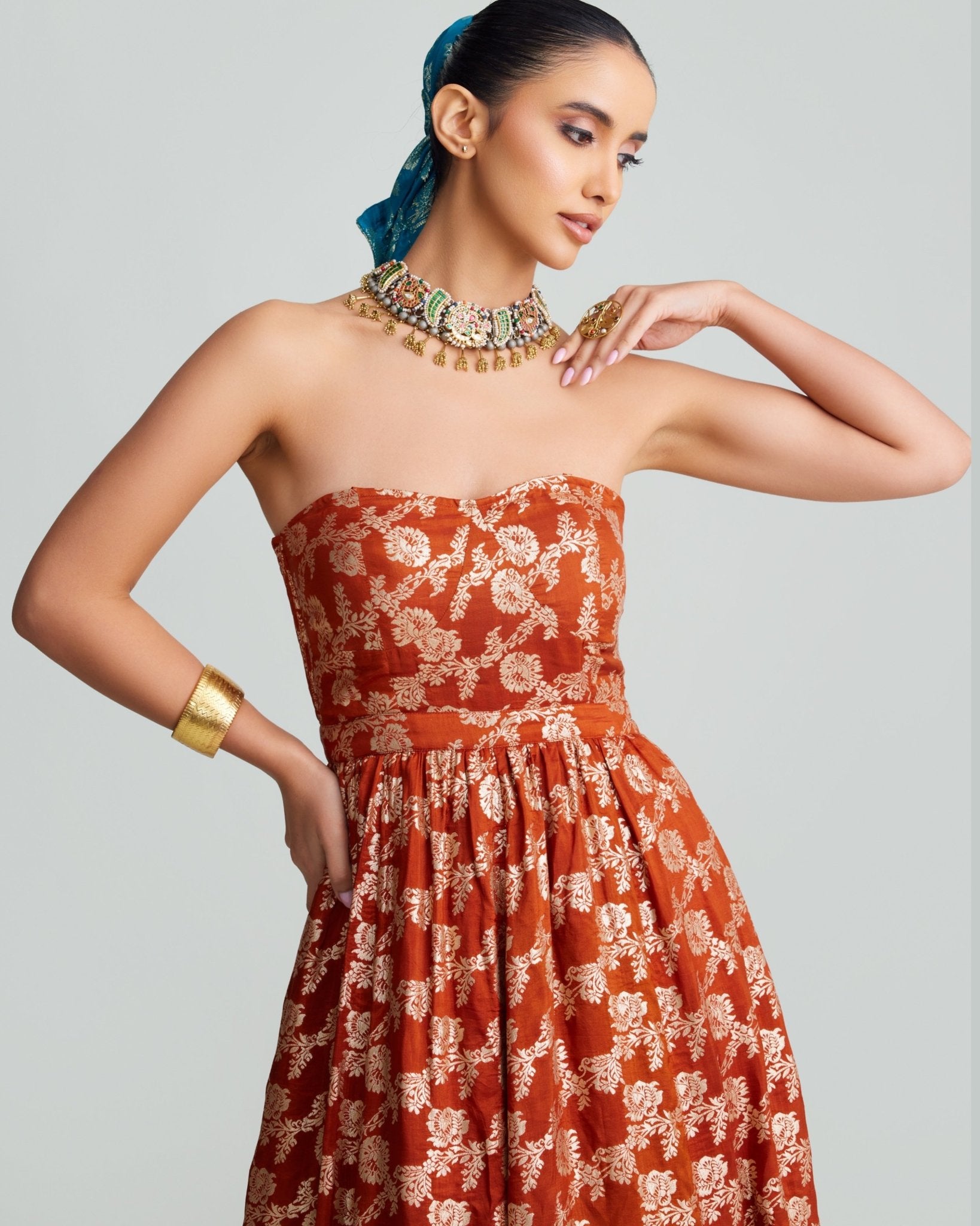 Amber Gown - holiCHIC
