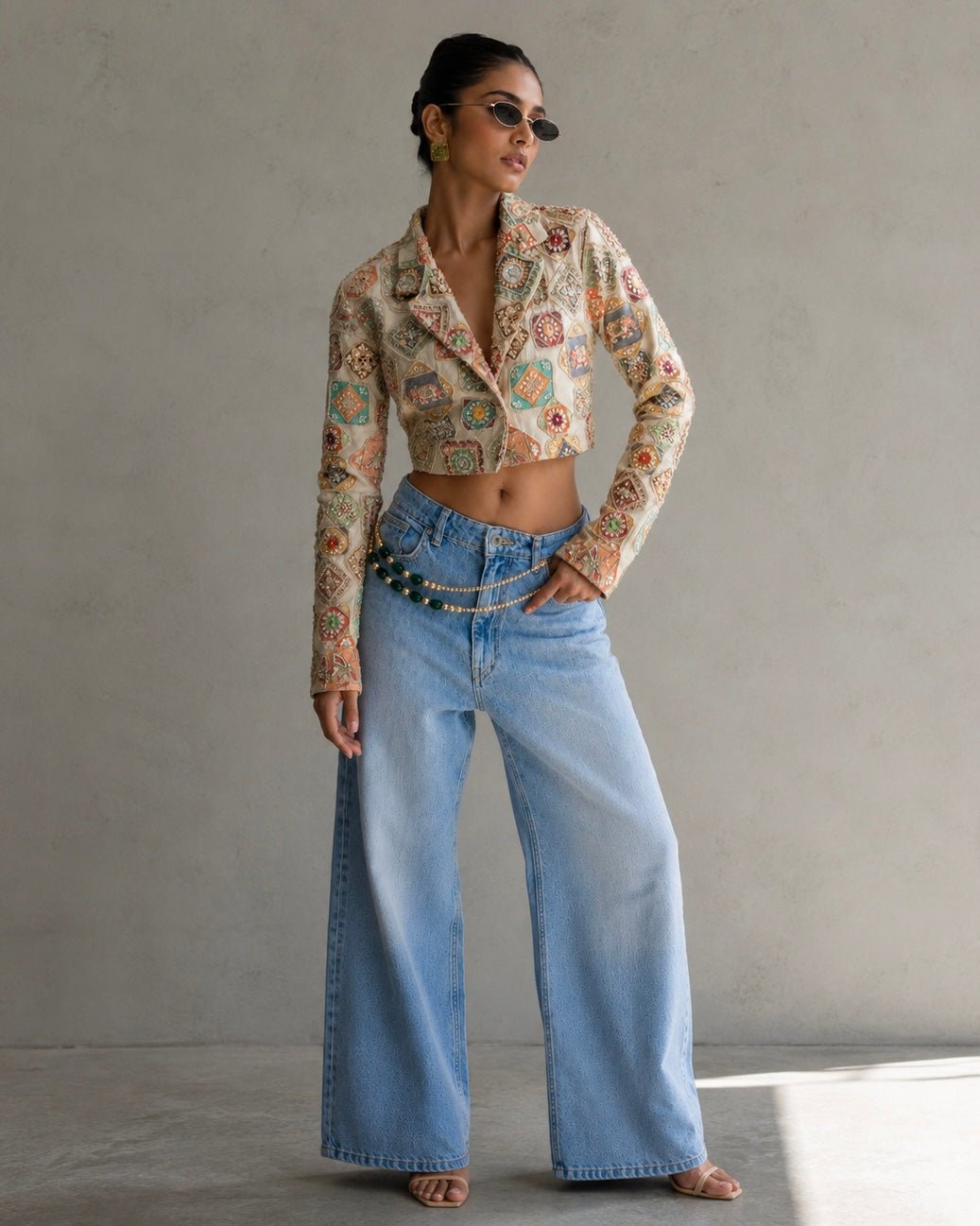 Chloe Cropped Blazer - holiCHIC