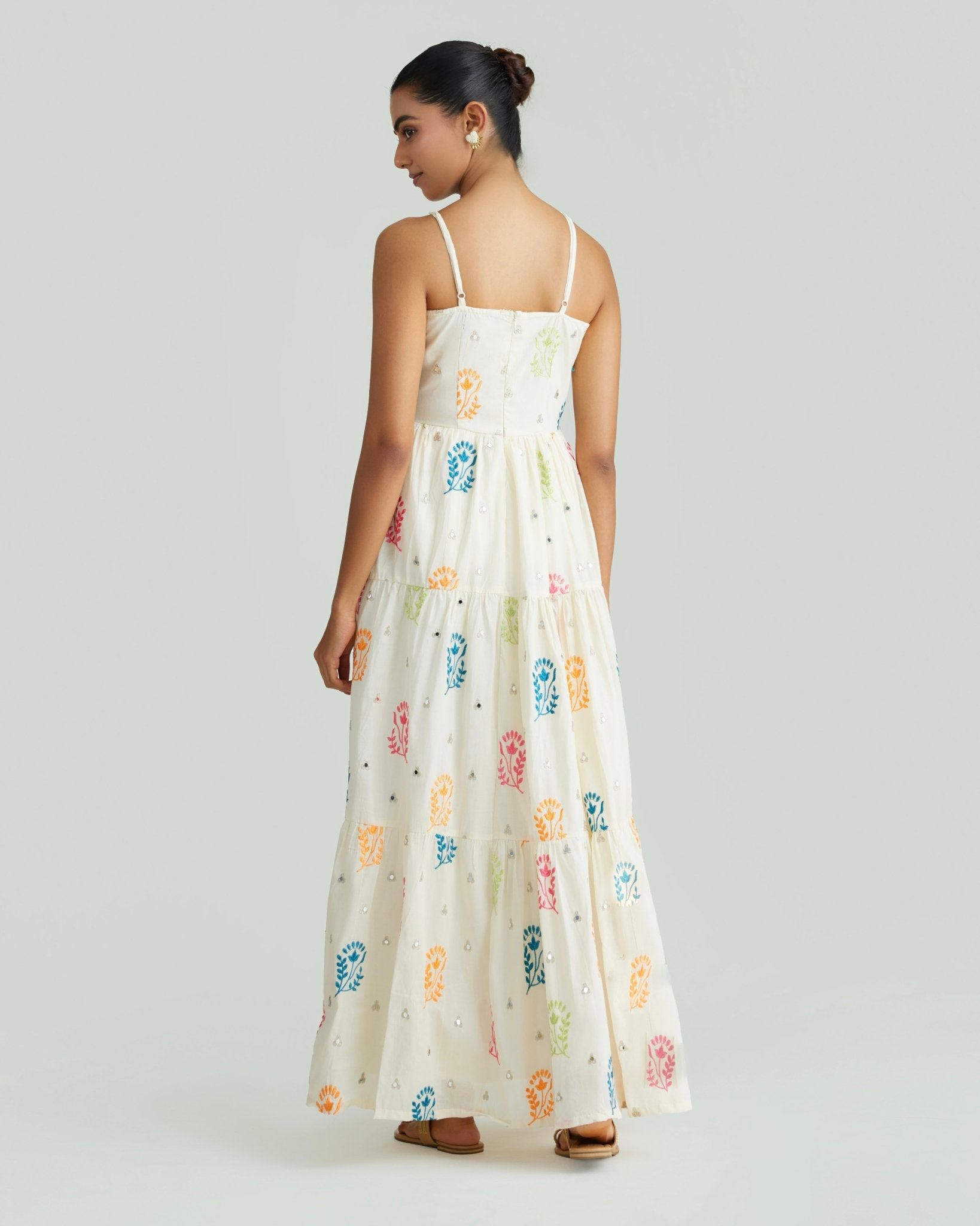 soraya linen dress Evening by Hemline The round neckline and short capped sleeves are beautifully accented with bold scalloped trims Soraya Linen Mini Dress -